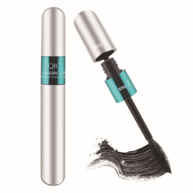 Double Mascara with Two-in-One Formula for Bold, Defined Lashes