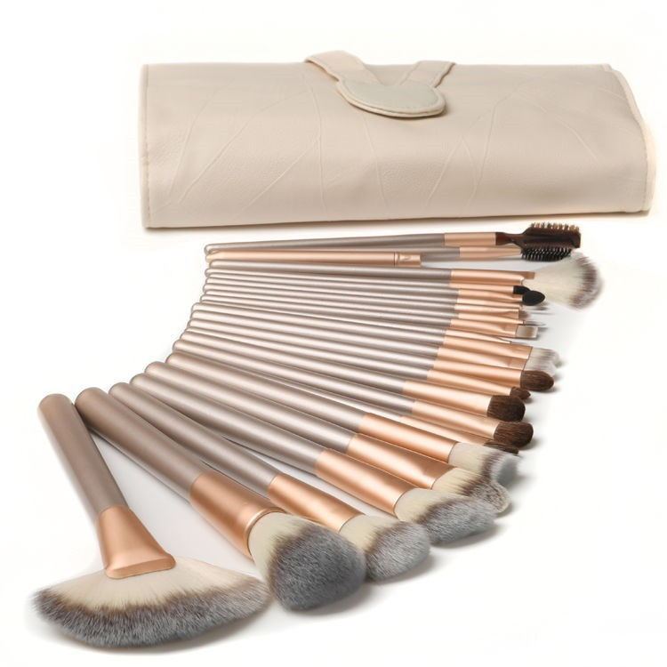 High-Quality Makeup Brush – Achieve a Perfect Finish with Precision