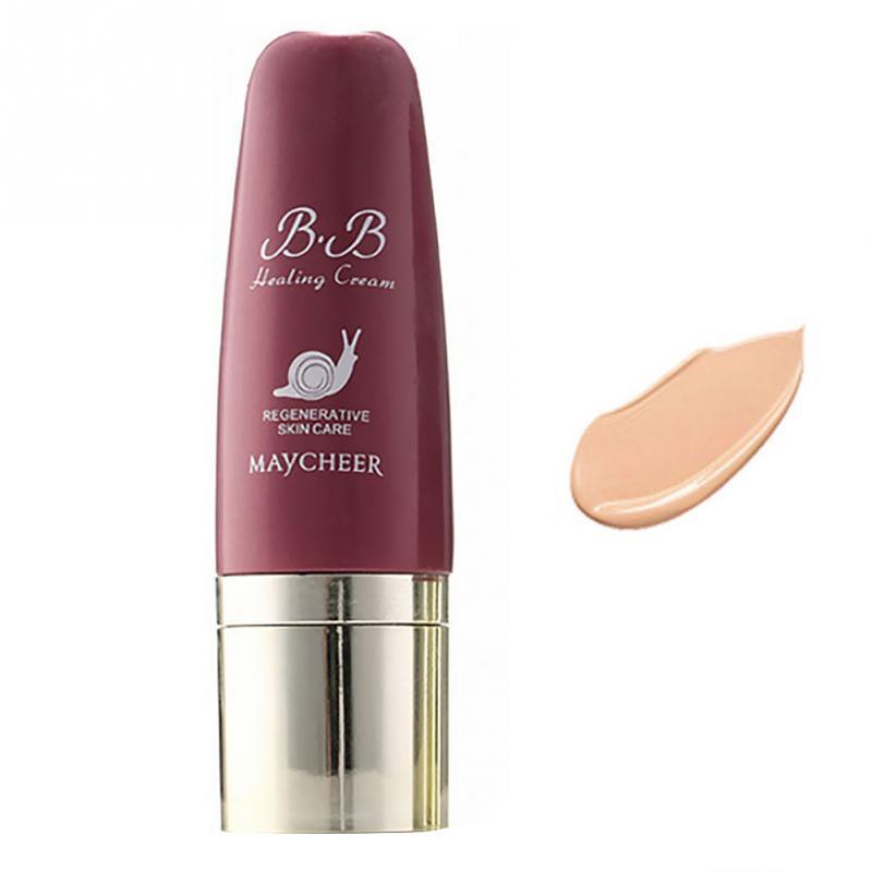 Shine-Control Brightening Foundation for a Flawless, Glowing Complexion