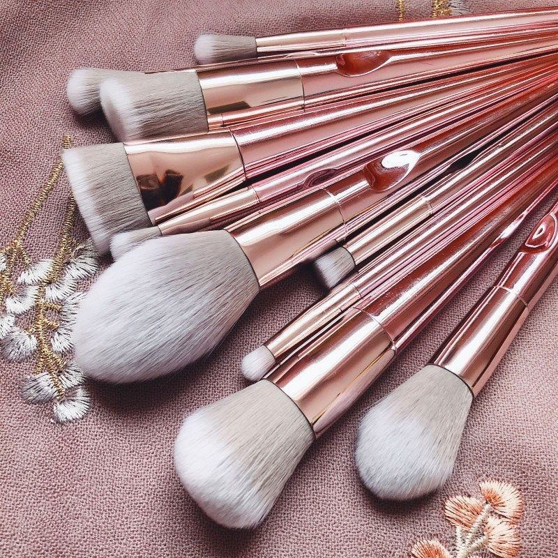 High-Quality Makeup Brush – Achieve a Perfect Finish with Precision