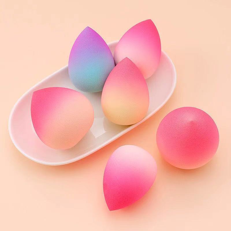 Super Soft Makeup Sponge Egg – Achieve a Smooth, Airbrushed Finish with Perfect Coverage