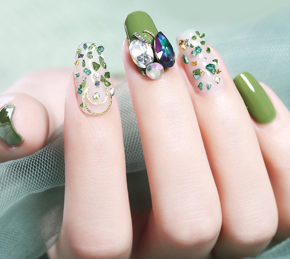 Decorative Nail Art Jewelry – Add Elegance and Sparkle to Your Nail Art