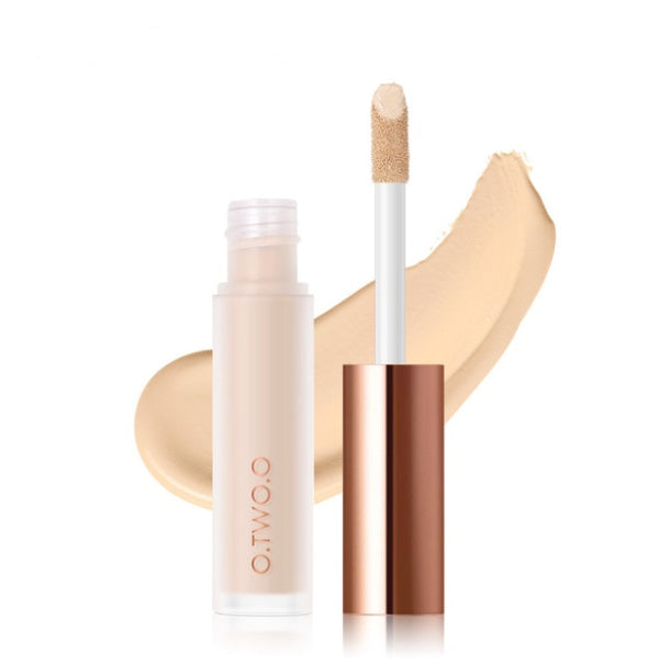 Moisturizing Concealer – Hydrating Coverage for a Flawless Finish