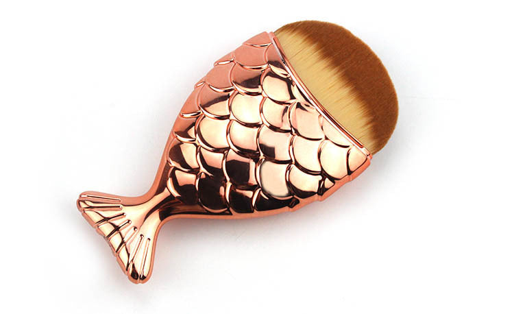 Mermaid Foundation Makeup Brush – Seamless Application with a Stunning Design