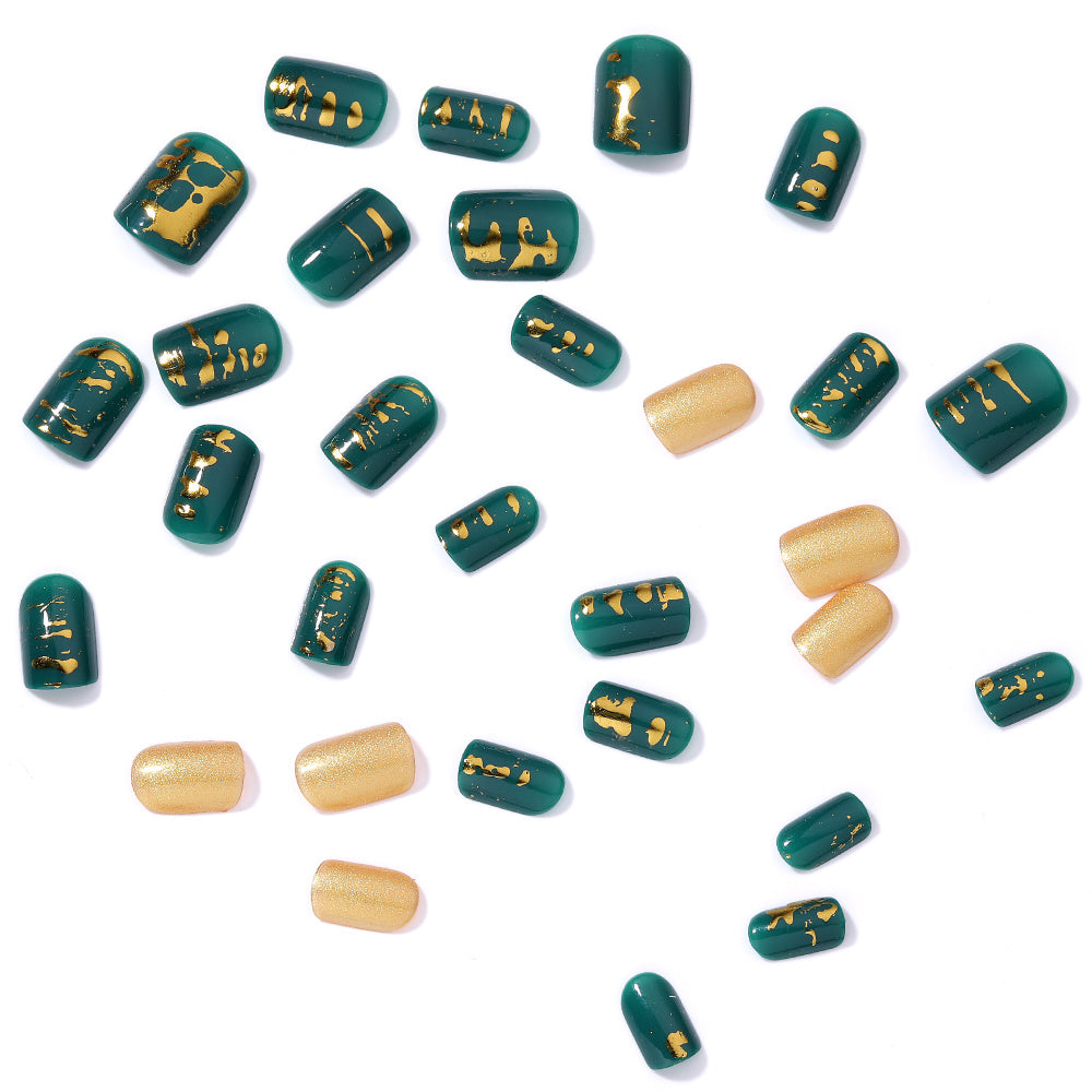 Perfect Size Green and Gold Artificial nails – Elegant and Glamorous Nail Art