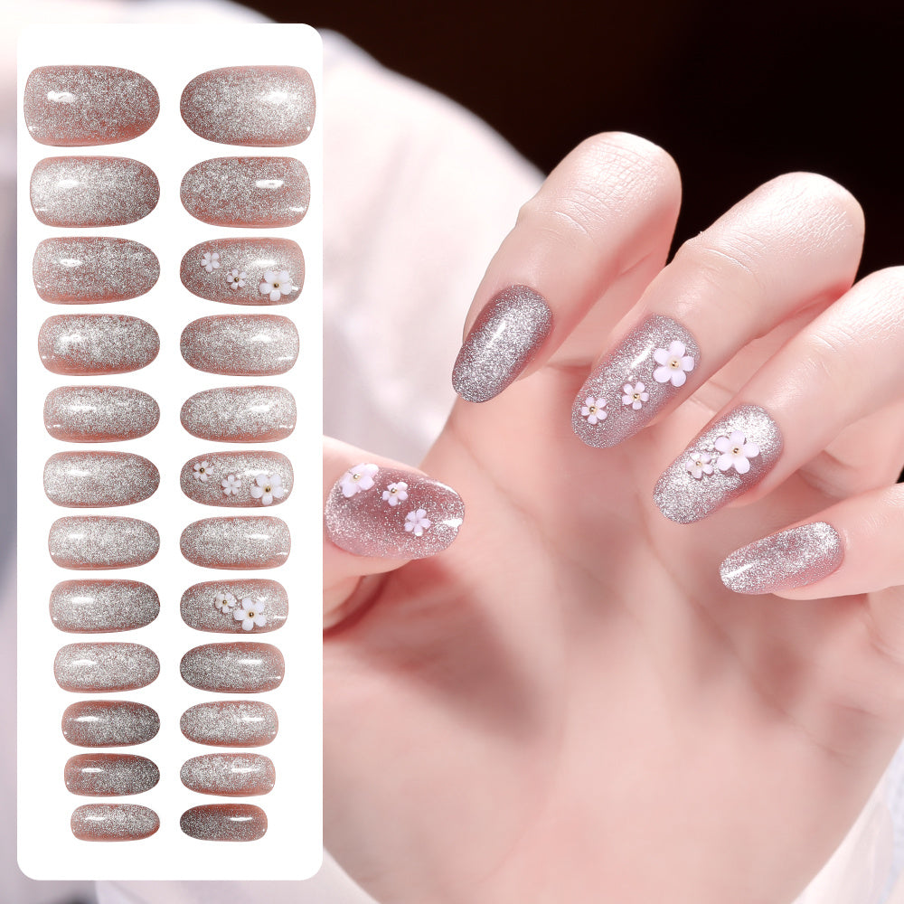 Shiny Silver Artificial Nails – Sleek, Glamorous Nails in an Instant