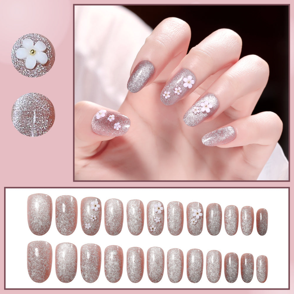 Shiny Silver Artificial Nails – Sleek, Glamorous Nails in an Instant